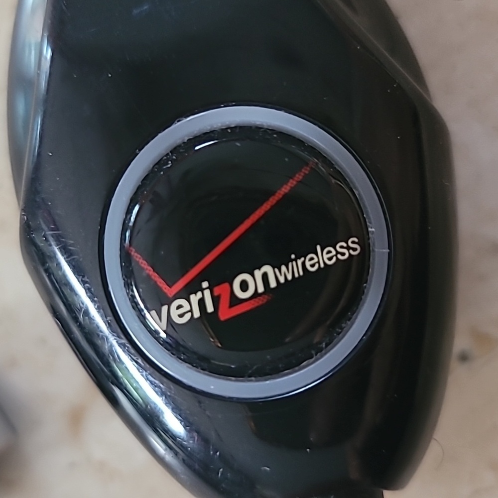 Verizon Car Charger - Picture 12 of 12